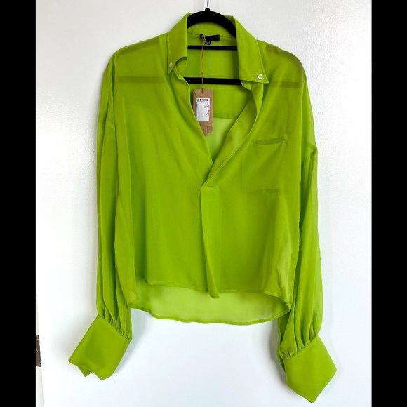 Jejia sheer cropped silk shirt, v-neck green. - Picture 2 of 6